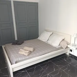  Appartement T2 55m2 Intra Muros France