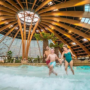 Les Ormes Domaine Et Hotel